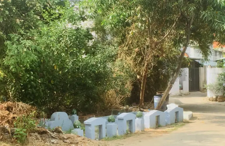 Có nên di chuyển mộ mả không 1